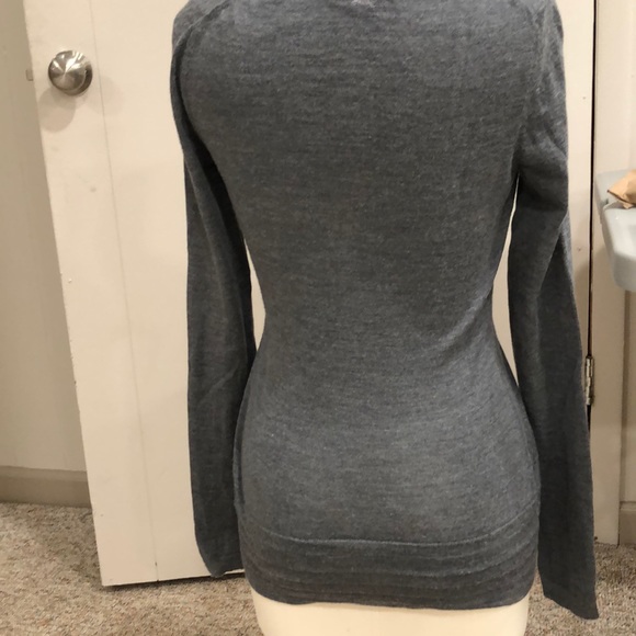 Burberry Sweater - Picture 2 of 8